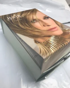 Aura -Aveda Store EWHairSocityBox cbd37a53 5aa1 4aff b391 272ff99d681d