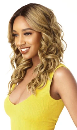 OUTRE The Daily Wig Synthetic Lace Part Wig - KIMBRA -Aveda Store QPDKIM Kimbra DR Caramel Left 05918.1628205225